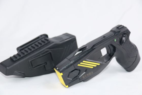 ซื้อ ปืนช็อตไฟฟ้า HUSHA TX100P Bluetooth พร้อมการเปิดใช้งาน BWC, กันน้ำ IP57 และแรงดันไฟฟ้าขาออก 55KV สำหรับการบังคับใช้กฎหมาย การผลิตออนไลน์