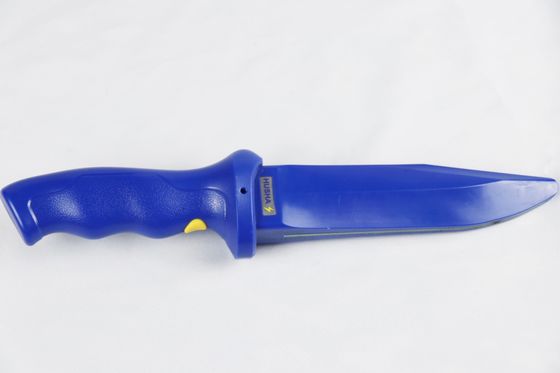 มีดฝึกอบรมทหารแบบชาร์จใหม่ อุปกรณ์ฝึกอบรมตํารวจที่มีฟังก์ชันกระแทก